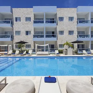https://whalaurban-punta-cana.greaterantilleshotels.net